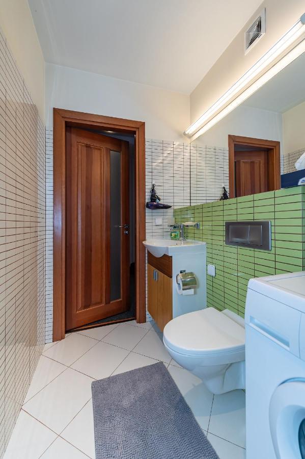 Panoramic City Centre Apartment By Polo Apartments Kaunas Esterno foto